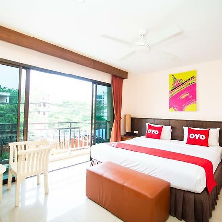 Oyo 343 Wanna Marine Hotel Patong Bagian luar foto