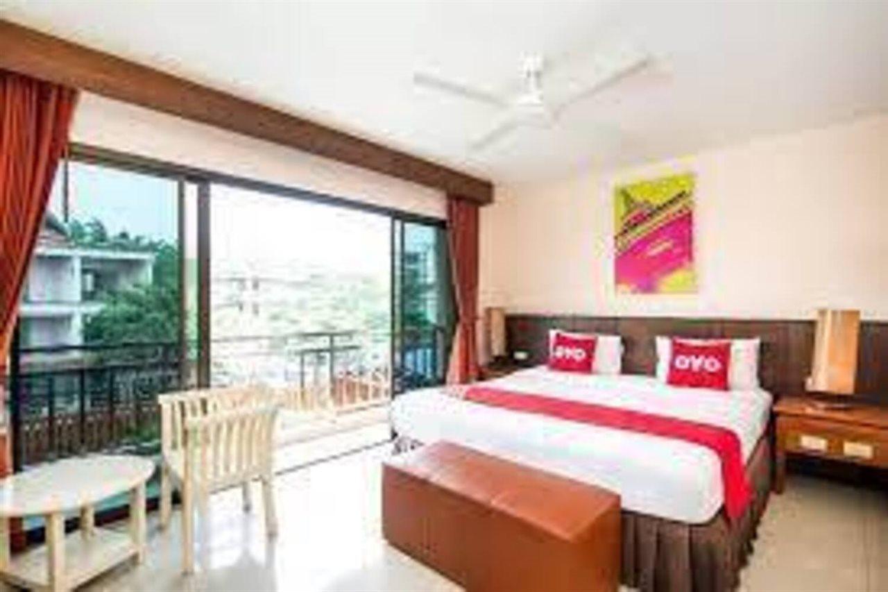 Oyo 343 Wanna Marine Hotel Patong Bagian luar foto