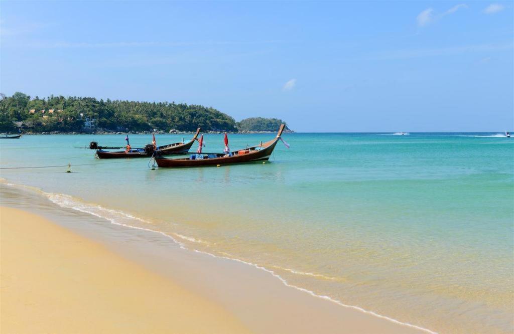 Oyo 343 Wanna Marine Hotel Patong Bagian luar foto