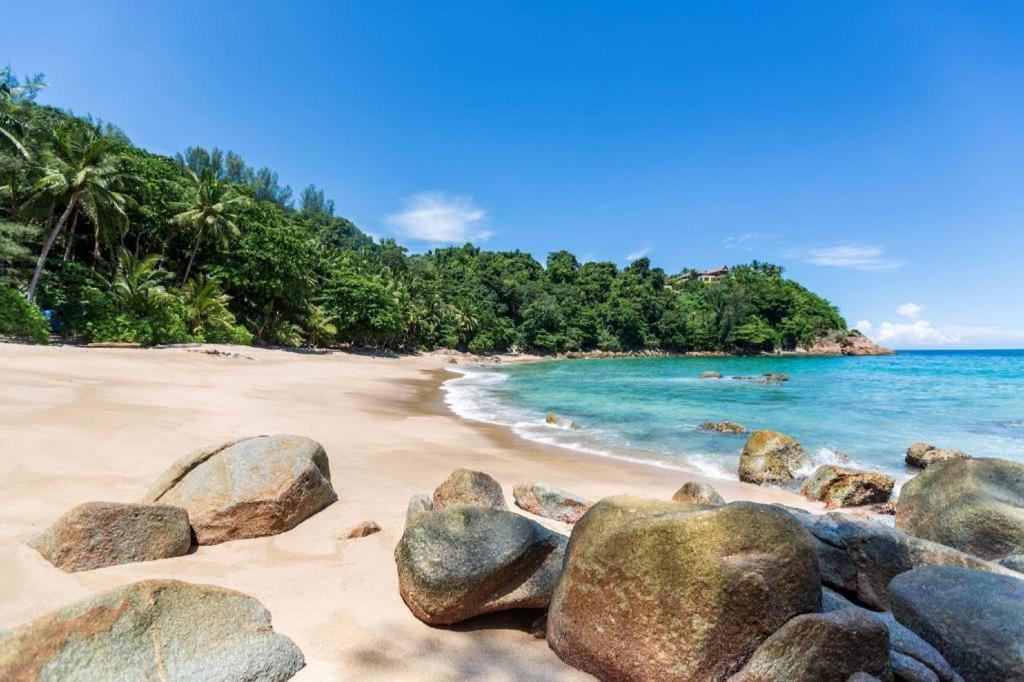 Oyo 343 Wanna Marine Hotel Patong Bagian luar foto
