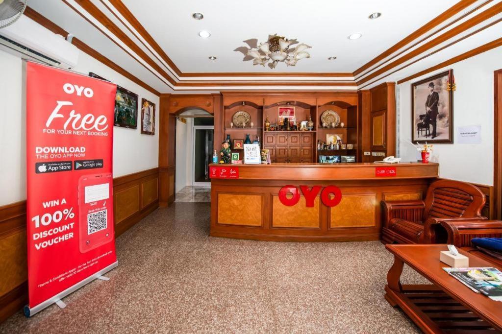 Oyo 343 Wanna Marine Hotel Patong Bagian luar foto