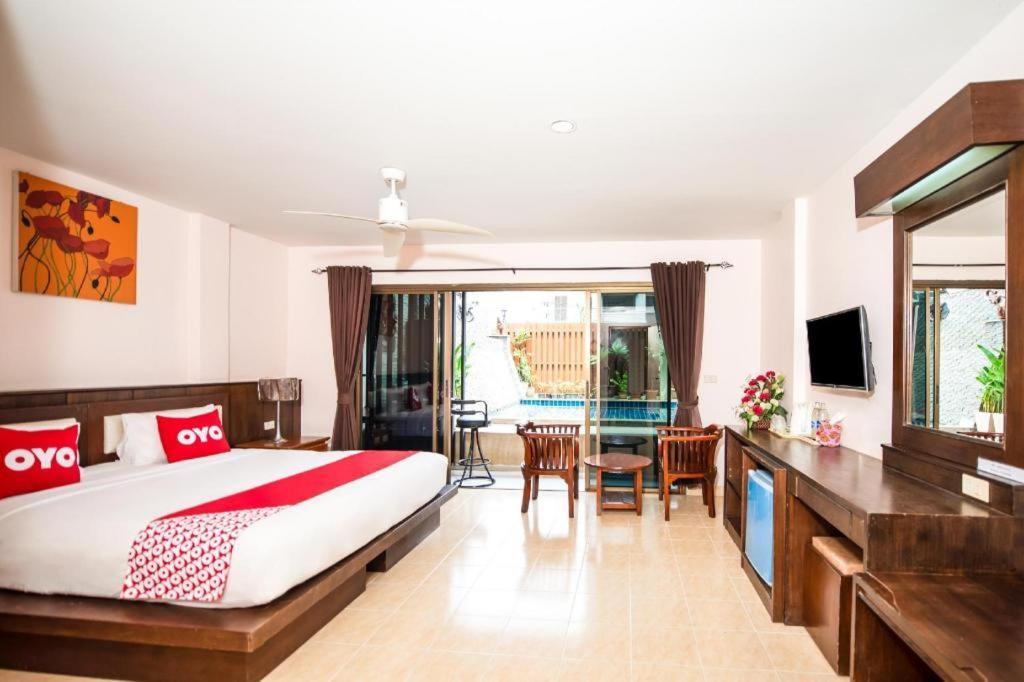 Oyo 343 Wanna Marine Hotel Patong Bagian luar foto