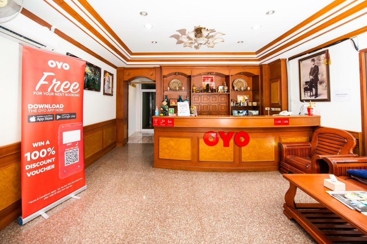 Oyo 343 Wanna Marine Hotel Patong Bagian luar foto