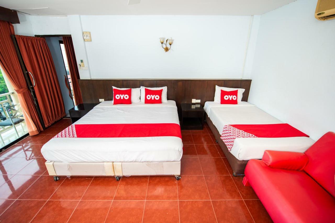 Oyo 343 Wanna Marine Hotel Patong Bagian luar foto