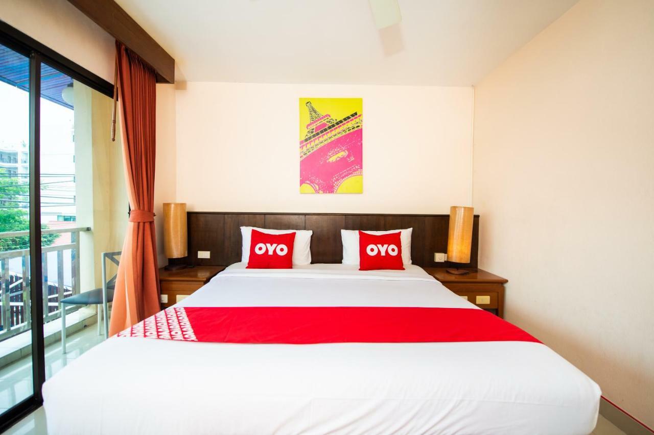 Oyo 343 Wanna Marine Hotel Patong Bagian luar foto