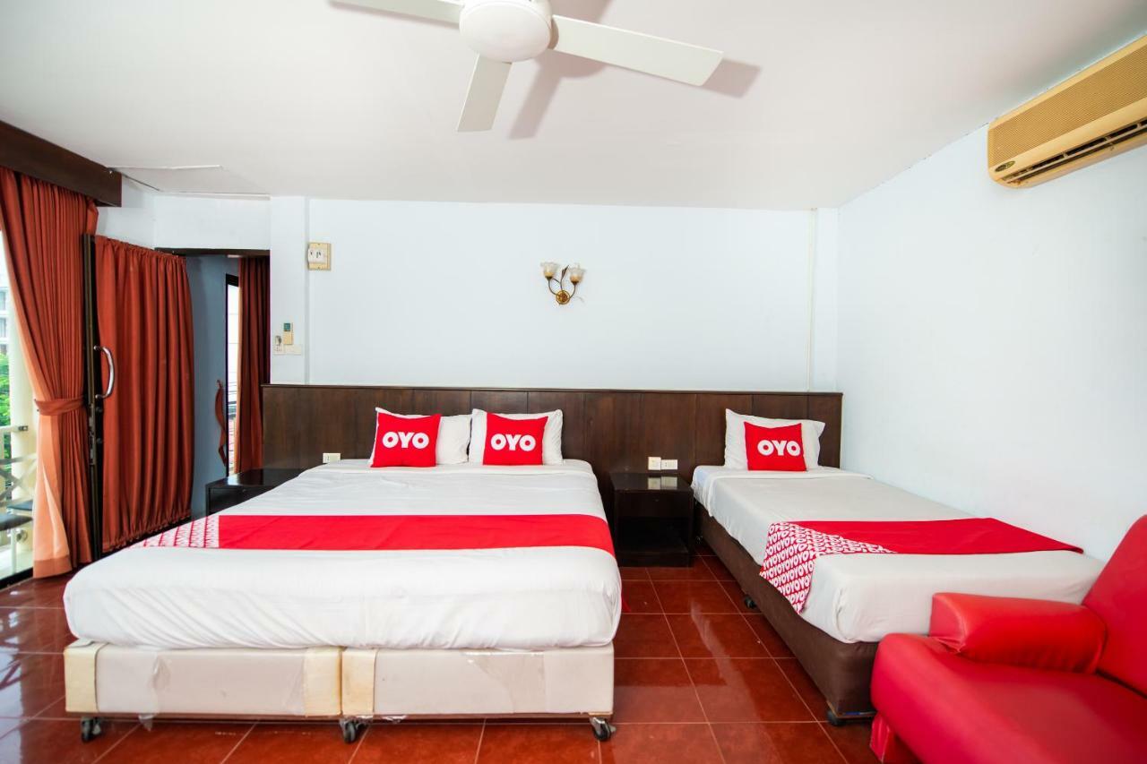 Oyo 343 Wanna Marine Hotel Patong Bagian luar foto