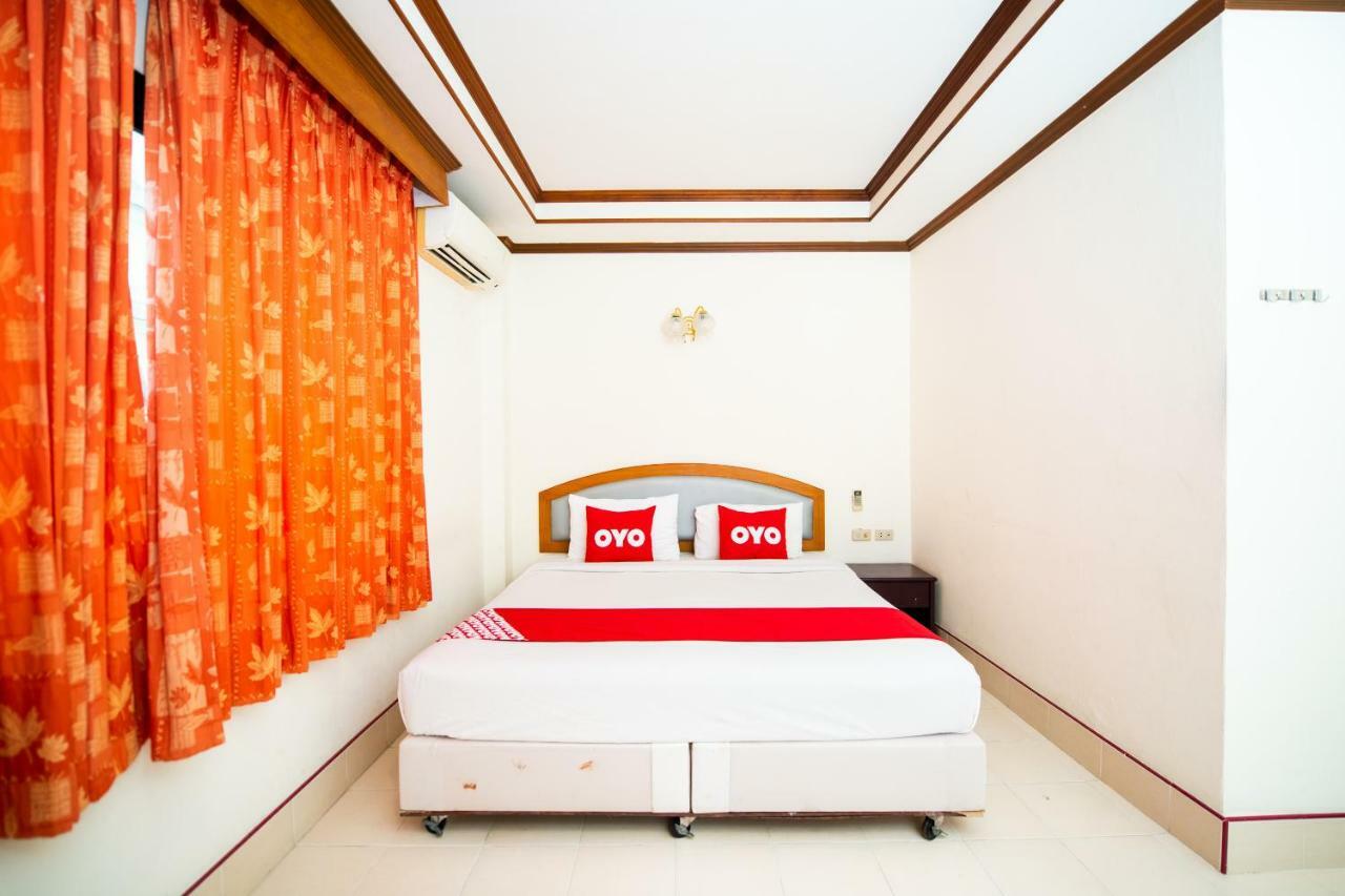 Oyo 343 Wanna Marine Hotel Patong Bagian luar foto