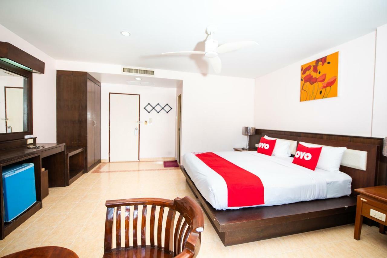 Oyo 343 Wanna Marine Hotel Patong Bagian luar foto